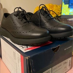 Cole Han Oxford Non Slip work shoe 8.5